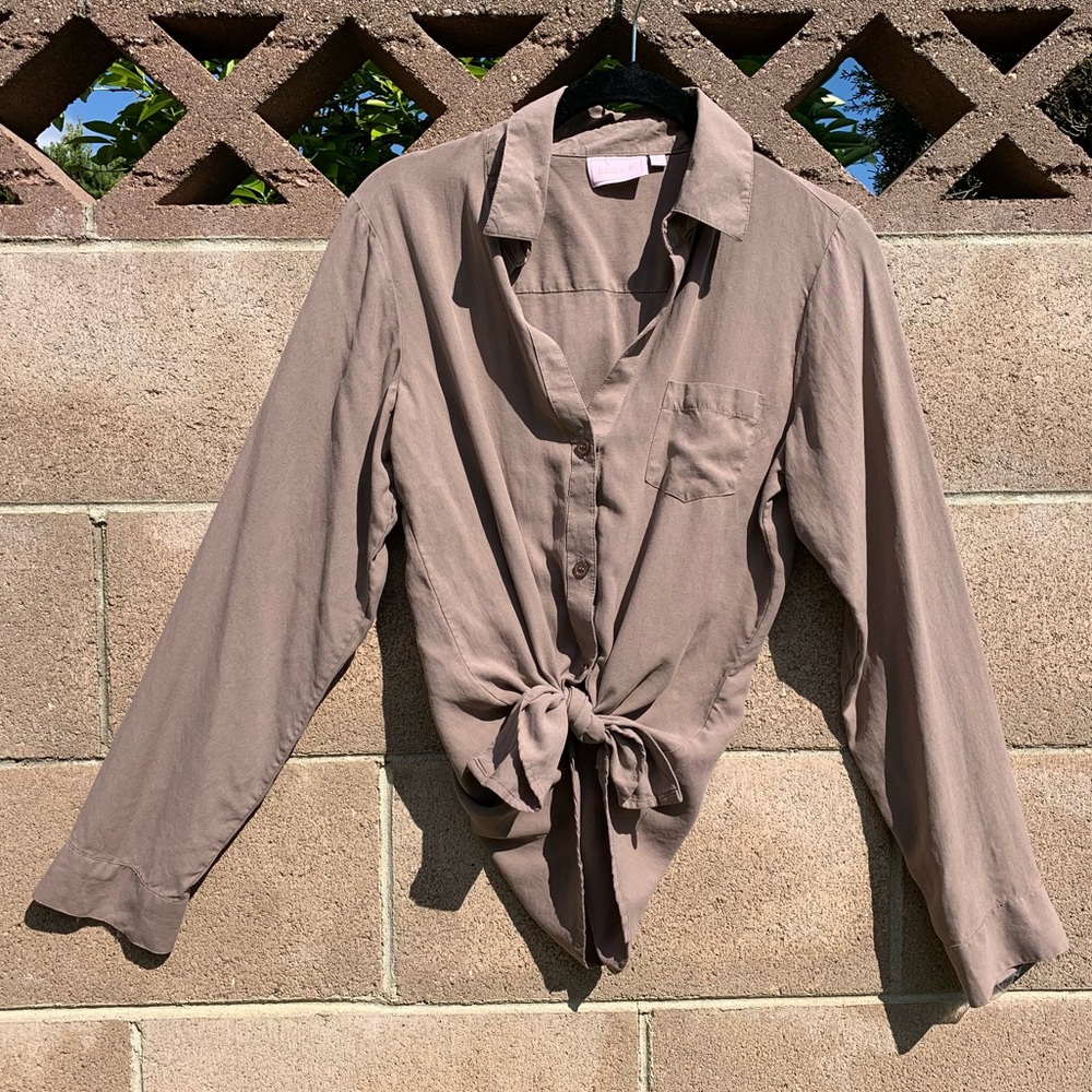 Button down taupe top